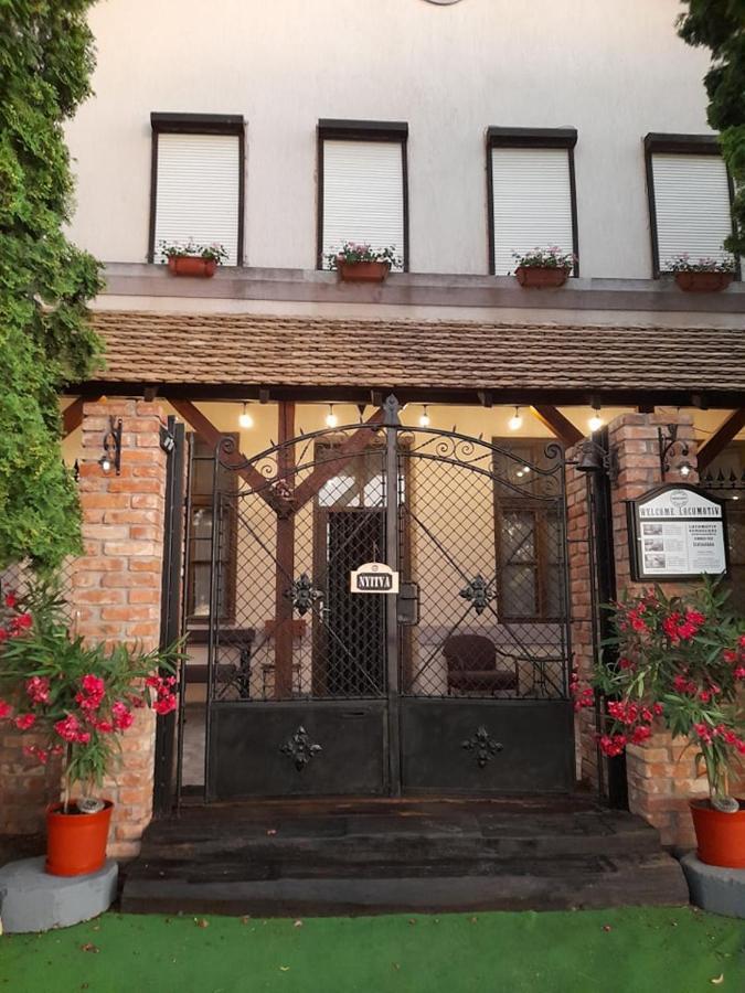 Locomotiv Vendégház Hercegszanto Exterior foto